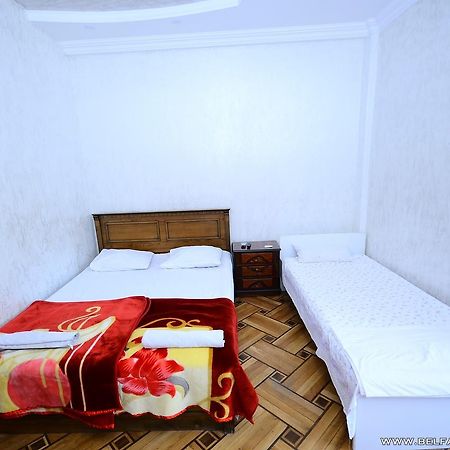 Hotel Belfast Batoumi Extérieur photo