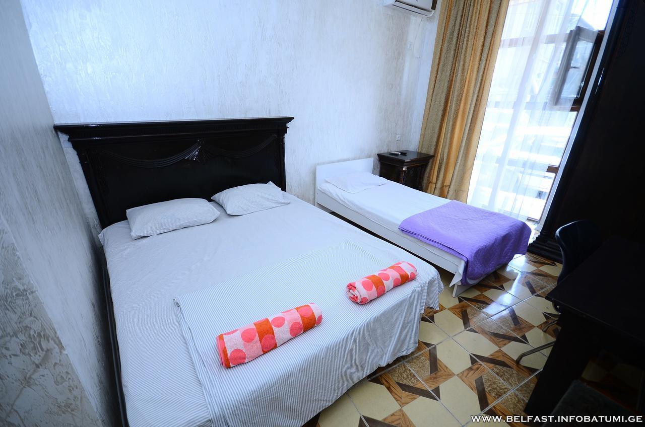 Hotel Belfast Batoumi Extérieur photo