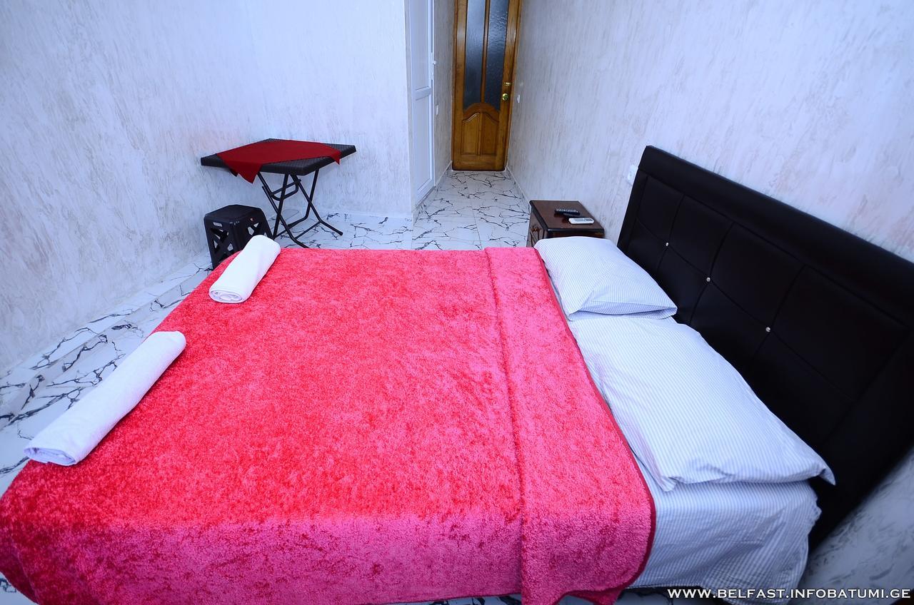 Hotel Belfast Batoumi Extérieur photo