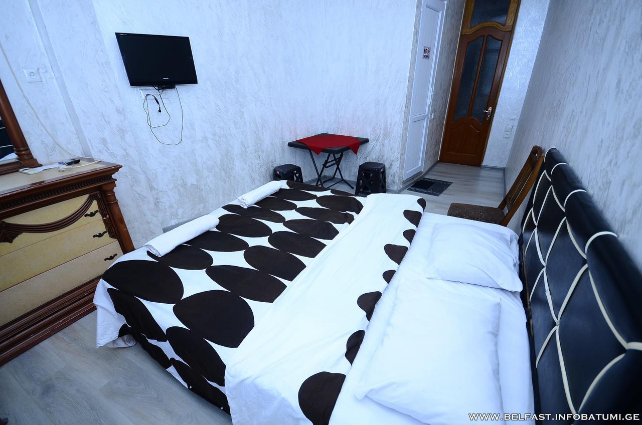 Hotel Belfast Batoumi Extérieur photo